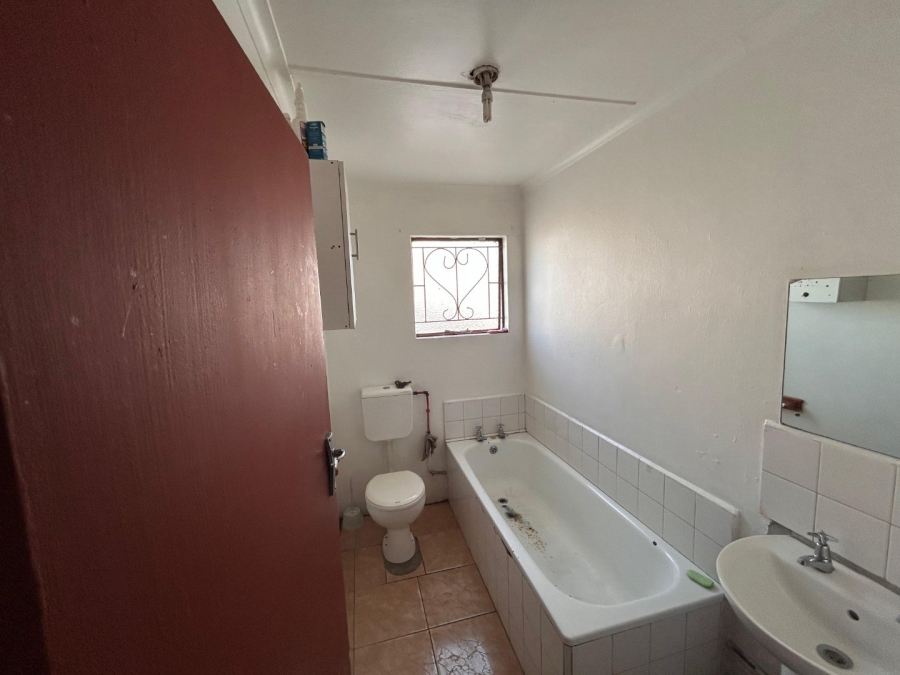 2 Bedroom Property for Sale in Rocklands Western Cape